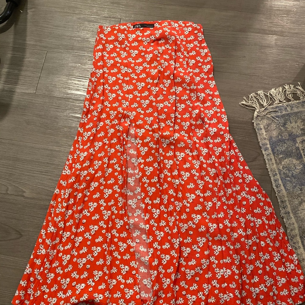 ZARA floral skirt